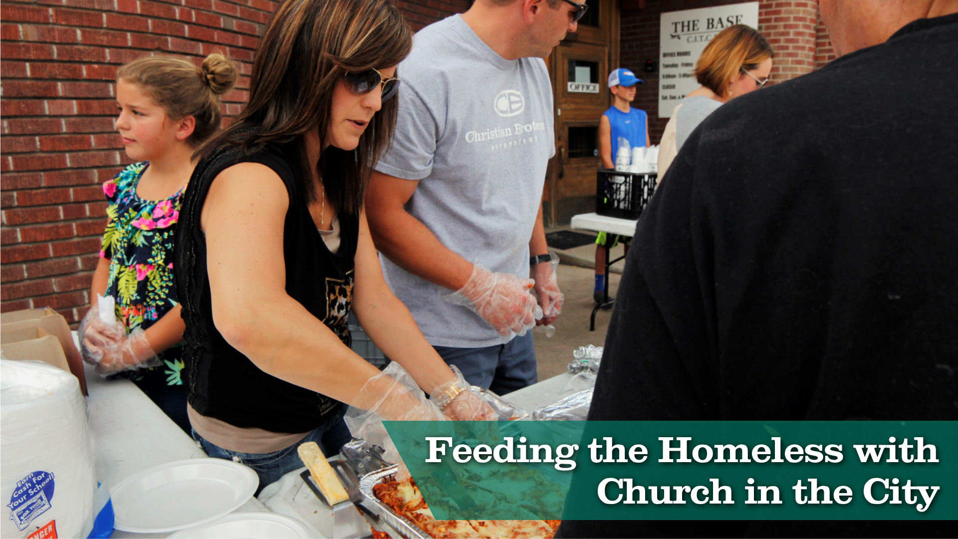 feeding the homeless wiht church in the city