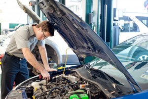 3 Signs Your Power Steering Is Failing